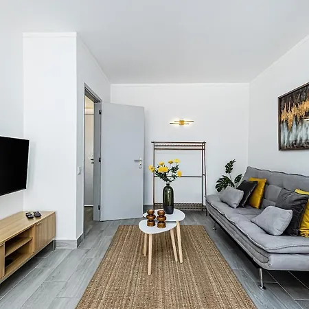 Διαμέρισμα One-bedroom Within Walking Distance Of Da Rocha And Marina De *