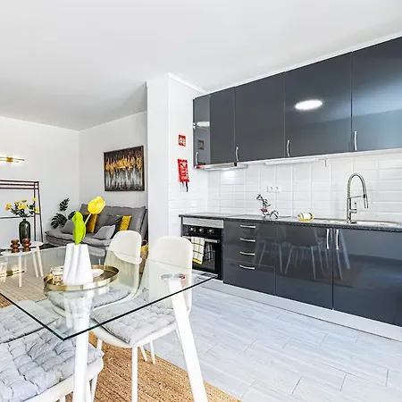 Διαμέρισμα One-bedroom Within Walking Distance Of Da Rocha And Marina De Portimão