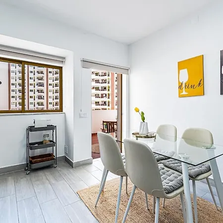 Διαμέρισμα One-bedroom Within Walking Distance Of Da Rocha And Marina De *